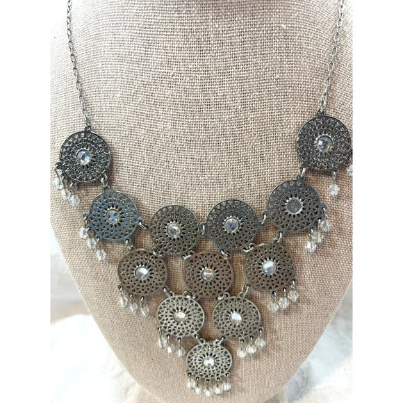 Silver costume Bib Necklace 10” Drop Fab 80’s Piece - Picture 2 of 4